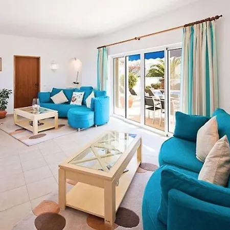 Attractive 3 Bedroom Carvoeiro With Private Heated Pool In Vale Do Milho Air Conditioning Inc Carvoeiro (Lagoa)