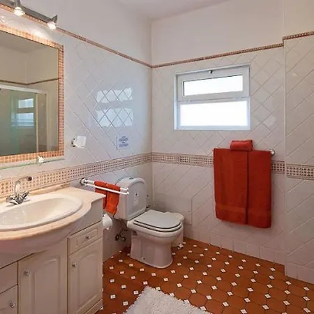 Attractive 3 Bedroom Carvoeiro With Private Heated Pool In Vale Do Milho Air Conditioning Inc Villa *